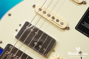 Player Plus  Stratocaster HSS - Belair Blue